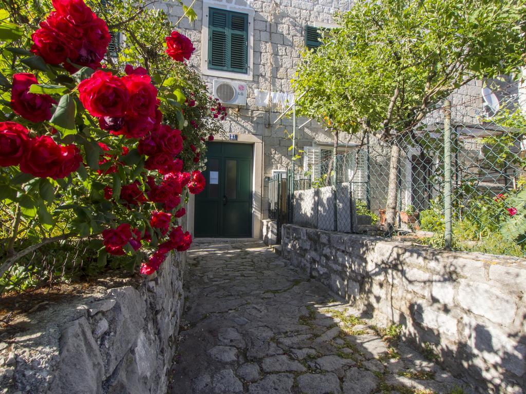Apartment Dominik Split Exterior photo